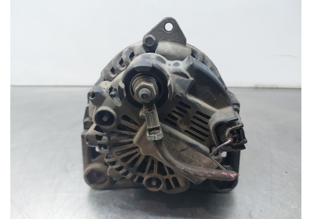 Recambio de alternador para renault megane ii coupé-cabriolet (em0/1_) 1.9 dci referencia OEM IAM 8200667610  