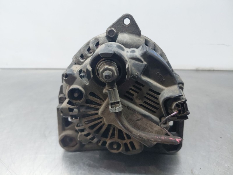 Recambio de alternador para renault megane ii coupé-cabriolet (em0/1_) 1.9 dci referencia OEM IAM 8200667610  
