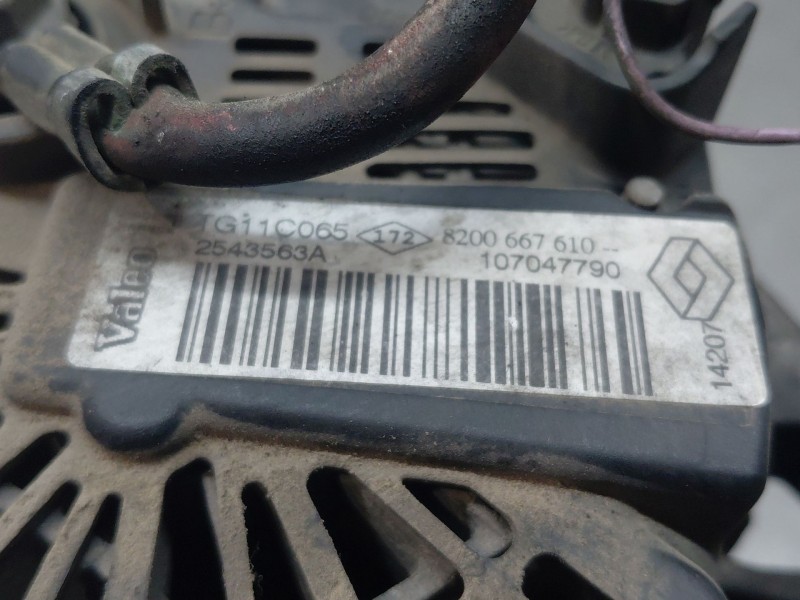 Recambio de alternador para renault megane ii coupé-cabriolet (em0/1_) 1.9 dci referencia OEM IAM 8200667610  