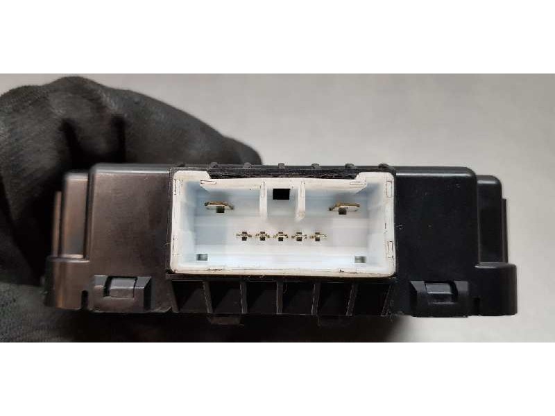 Recambio de modulo electronico para kia sportage basic 2wd referencia OEM IAM 95300D9AA0  
