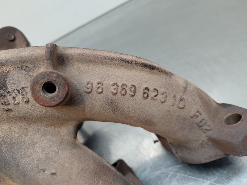Recambio de colector escape para peugeot 1007 (km_) 1.4 referencia OEM IAM 9636962310  