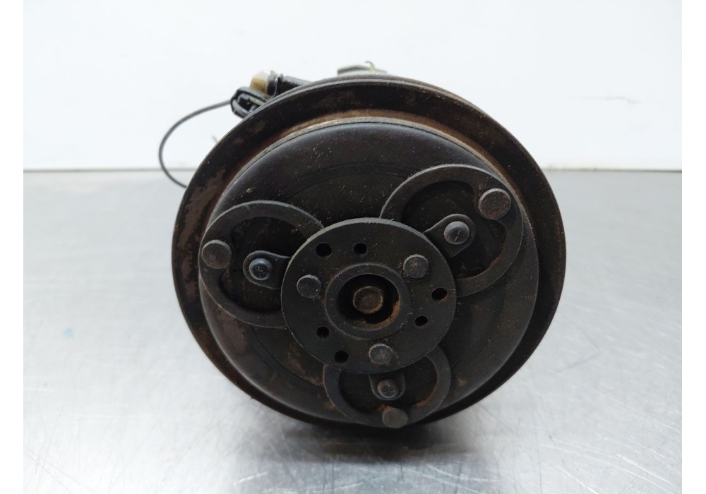 Recambio de compresor aire acondicionado para nissan terrano ii (r20) 2.7 tdi 4wd referencia OEM IAM 926000F001  