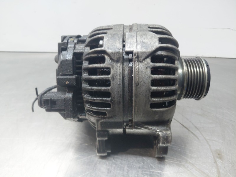 Recambio de alternador para audi q3 (8ub, 8ug) 2.0 tdi quattro referencia OEM IAM 03L903023  