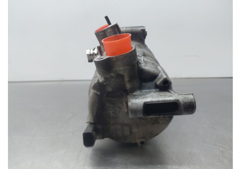 Recambio de compresor aire acondicionado para audi q3 (8ub, 8ug) 2.0 tdi quattro referencia OEM IAM 5K0820803G  