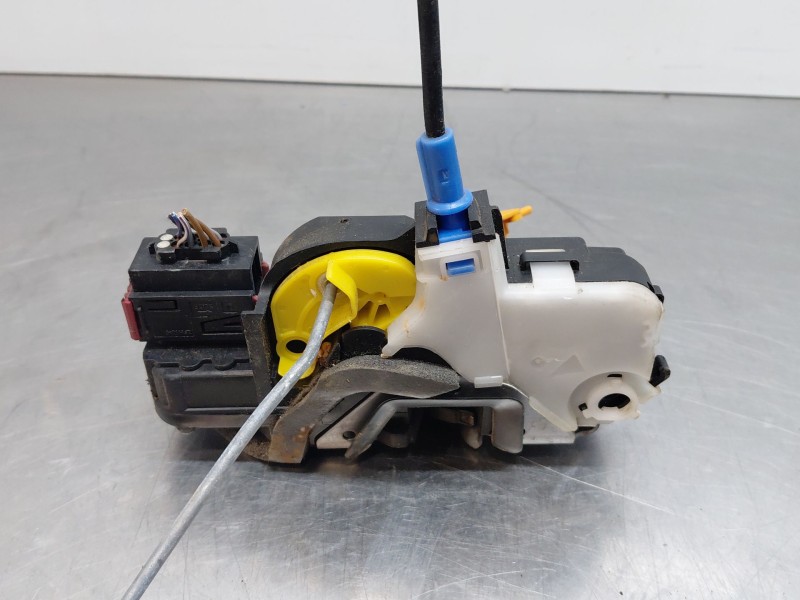 Recambio de cerradura puerta delantera izquierda para opel mokka x selective referencia OEM IAM 13579497  