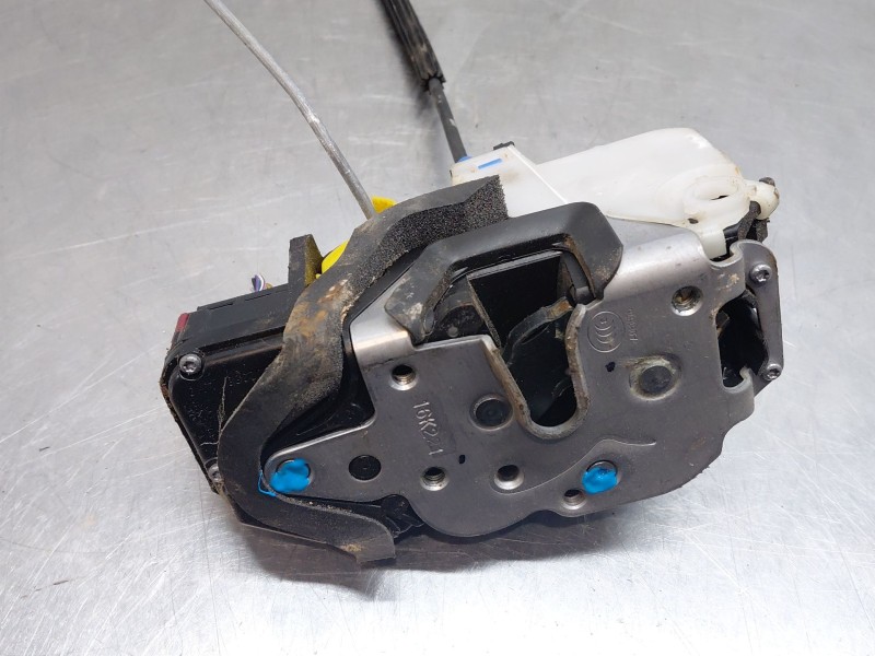 Recambio de cerradura puerta delantera izquierda para opel mokka x selective referencia OEM IAM 13579497  