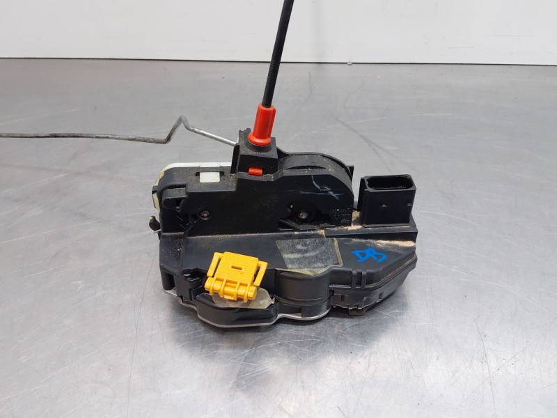 Recambio de cerradura puerta trasera izquierda para opel mokka x selective referencia OEM IAM 13579545  