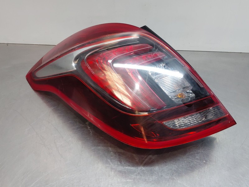Recambio de piloto trasero izquierdo para opel mokka x selective referencia OEM IAM 42558886  