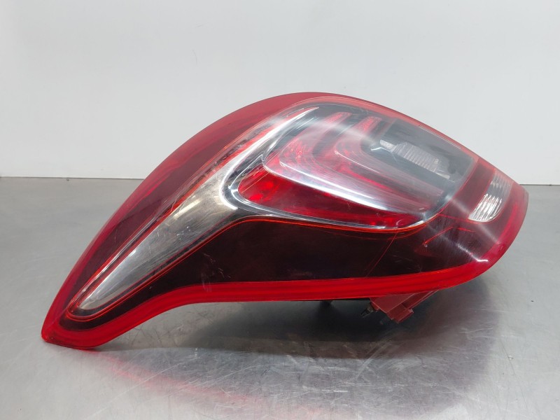 Recambio de piloto trasero izquierdo para opel mokka x selective referencia OEM IAM 42558886  