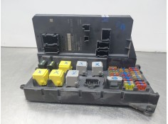 Recambio de caja reles / fusibles para mercedes-benz sprinter 3-t furgoneta (b906) 211 cdi (906.611, 906.613) referencia OEM IAM