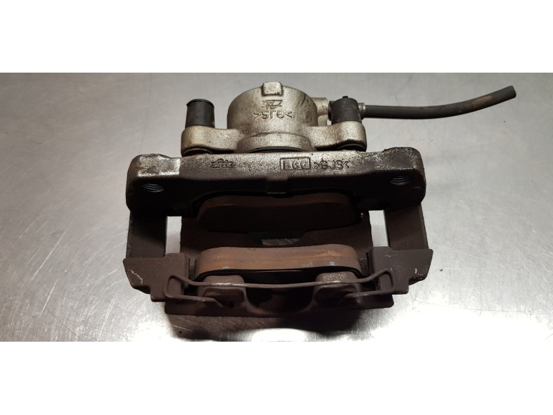 Recambio de pinza freno delantera derecha para jeep renegade limited 4x2 referencia OEM IAM 77368675  