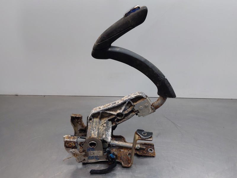 Recambio de palanca freno de mano para opel mokka x selective referencia OEM IAM 42504680  