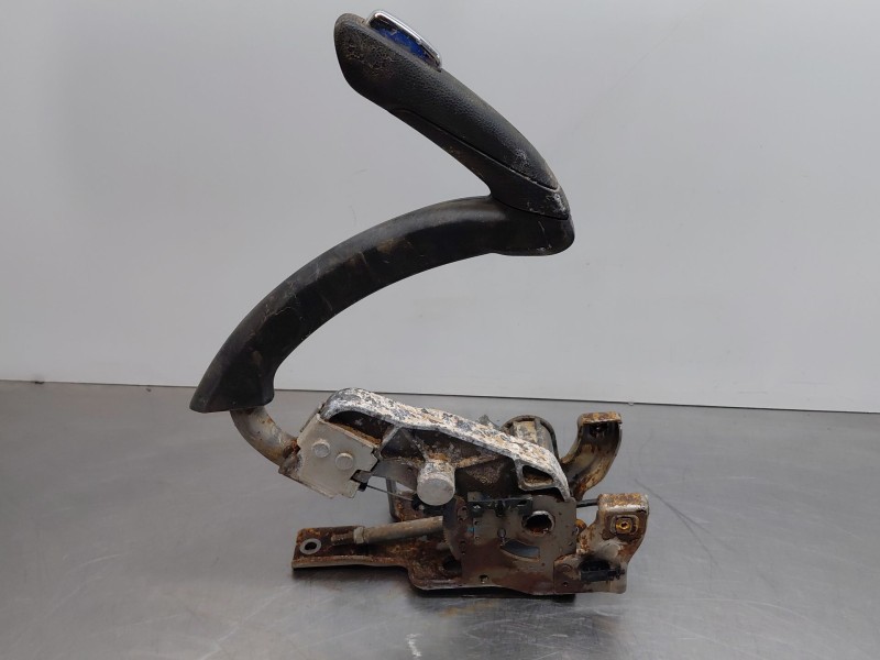 Recambio de palanca freno de mano para opel mokka x selective referencia OEM IAM 42504680  
