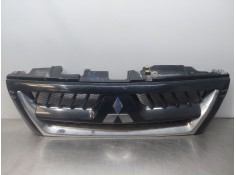 Recambio de rejilla delantera para mitsubishi montero iii (v7_w, v6_w) 3.2 di-d (v68w) referencia OEM IAM MN117202XA MN117713 