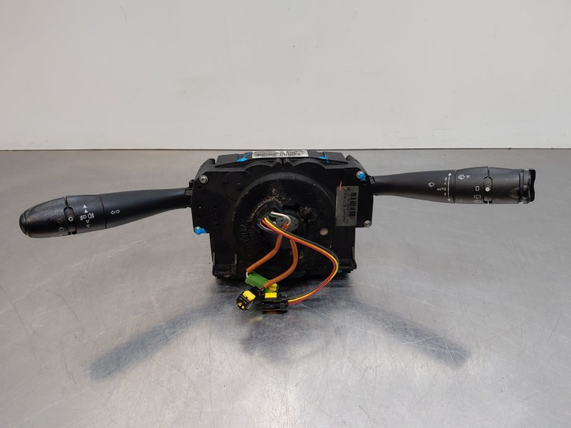 Recambio de mando multifuncion para peugeot 1007 (km_) 1.4 referencia OEM IAM 6242N0 96616082XT 