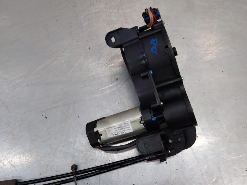 Recambio de motor cierre centralizado delantero derecho para peugeot 1007 (km_) 1.4 referencia OEM IAM 9680508080 16876875 