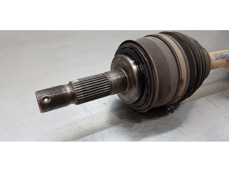 Recambio de transmision delantera izquierda para toyota hilux (kun) extra cab 4x4 referencia OEM IAM 434300K030  