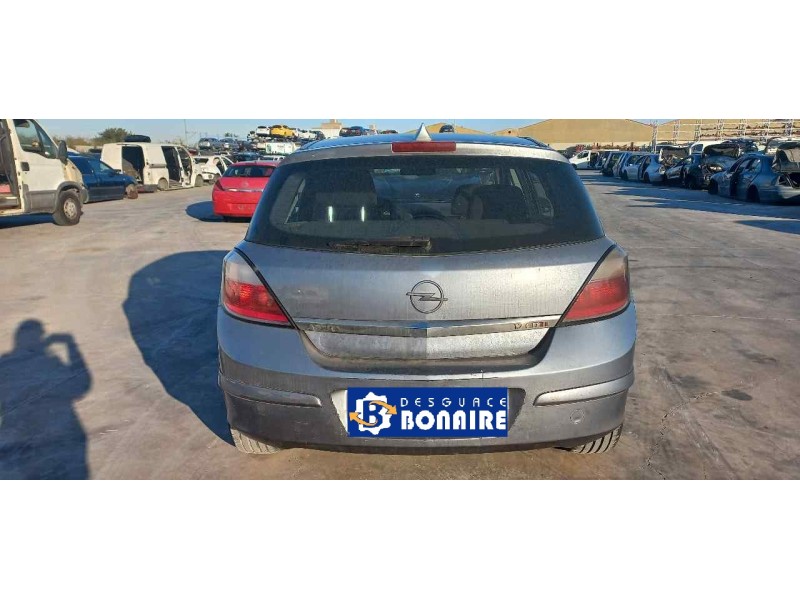opel astra h berlina del año 2007