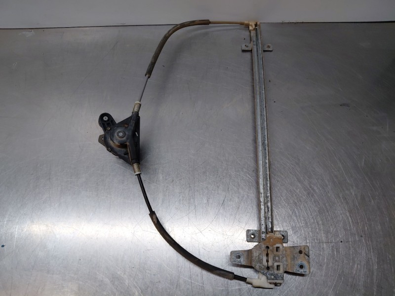 Recambio de elevalunas delantero derecho para nissan terrano ii (r20) 2.7 tdi 4wd referencia OEM IAM 807000F005  