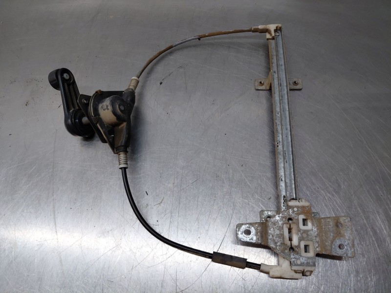 Recambio de elevalunas trasero derecho para nissan terrano ii (r20) 2.7 tdi 4wd referencia OEM IAM 827000F600  
