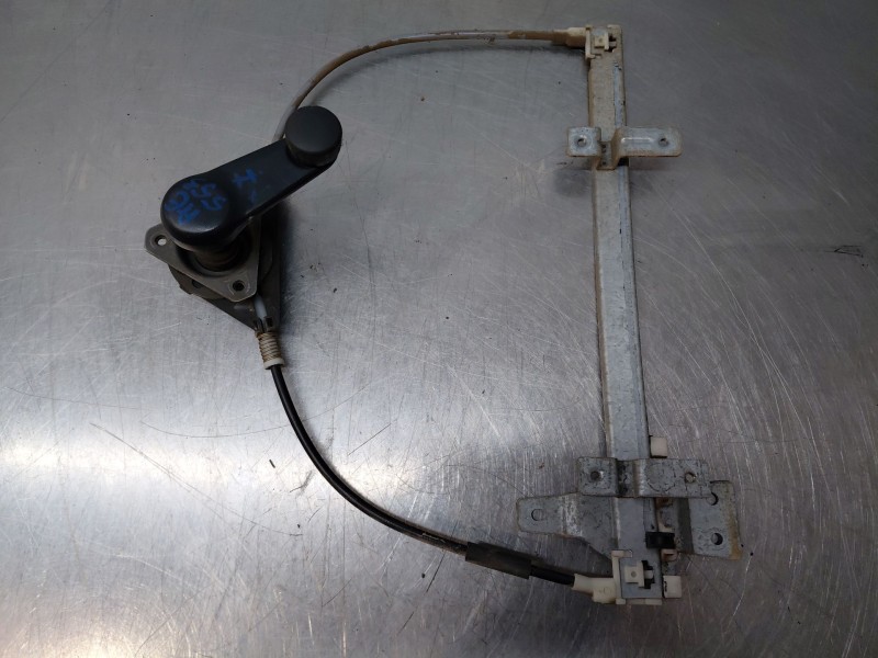Recambio de elevalunas trasero izquierdo para nissan terrano ii (r20) 2.7 tdi 4wd referencia OEM IAM 827010F600  