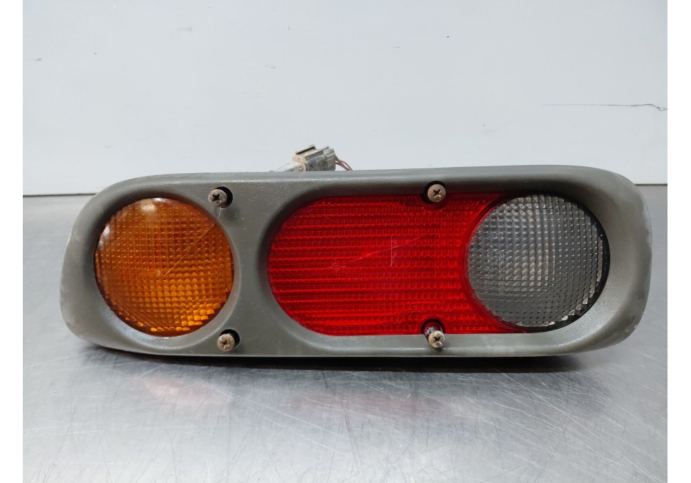 Recambio de piloto trasero derecho paragolpes para nissan terrano ii (r20) 2.7 tdi 4wd referencia OEM IAM 265500X001  