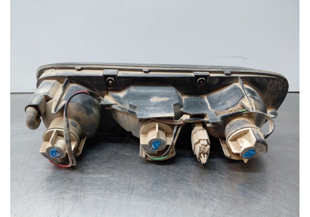 Recambio de piloto trasero izquierdo paragolpes para nissan terrano ii (r20) 2.7 tdi 4wd referencia OEM IAM 265550X001  