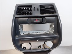 Recambio de moldura para nissan terrano ii (r20) 2.7 tdi 4wd referencia OEM IAM 682600X801   2
