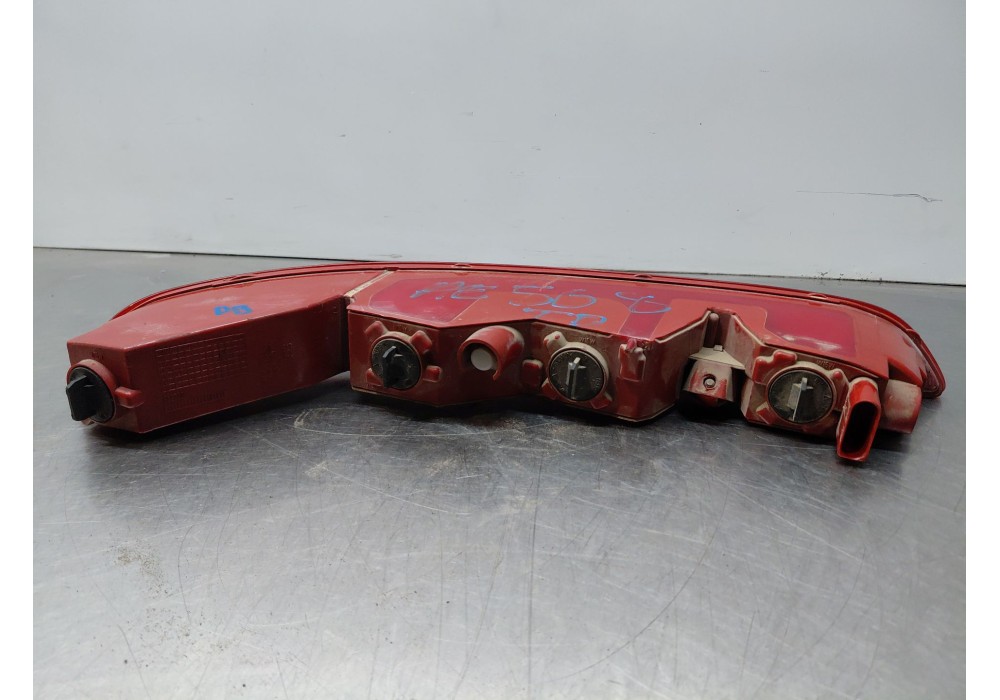 Recambio de piloto trasero derecho paragolpes para audi q3 (8ub, 8ug) 2.0 tdi quattro referencia OEM IAM 8U0945096  