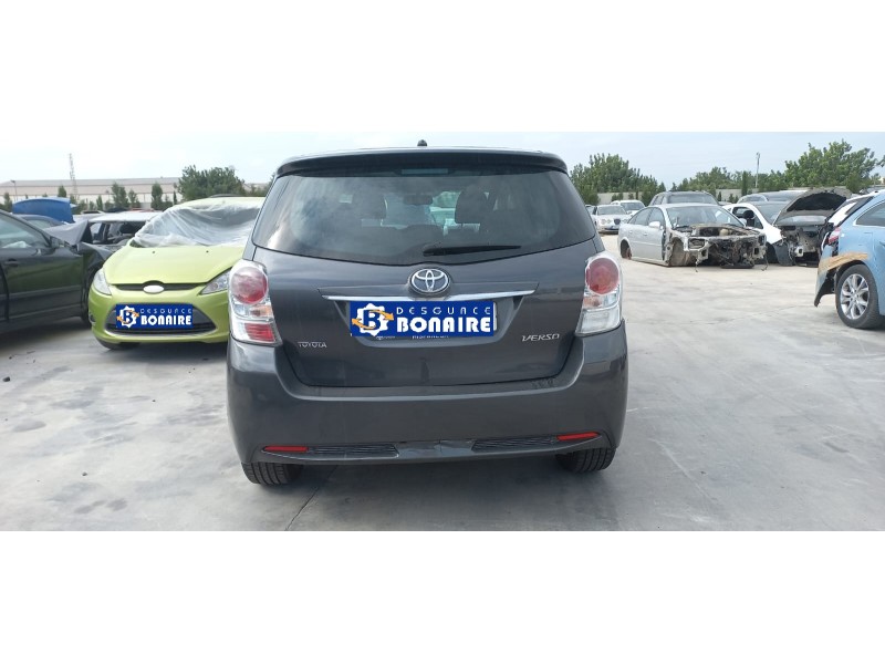 toyota verso del año 2013