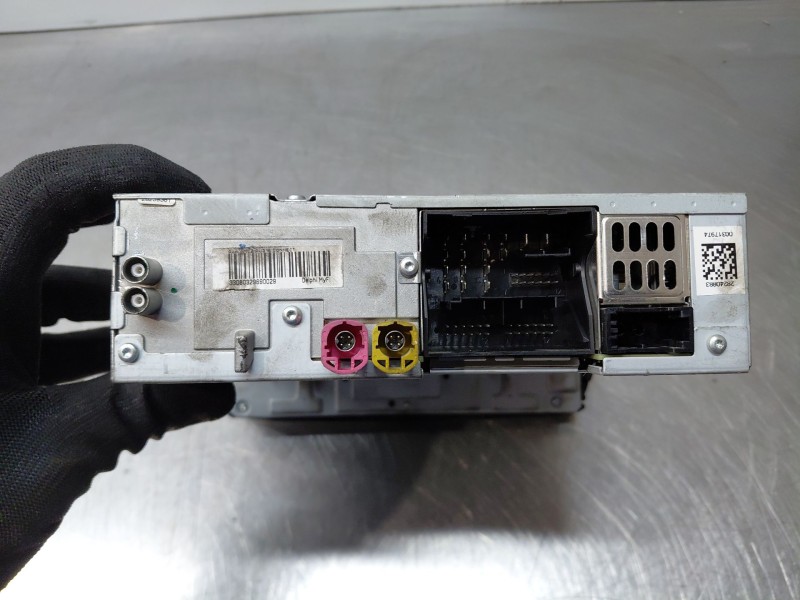 Recambio de sistema audio / radio cd para audi q3 (8ub, 8ug) 2.0 tdi quattro referencia OEM IAM 8U0035183C  