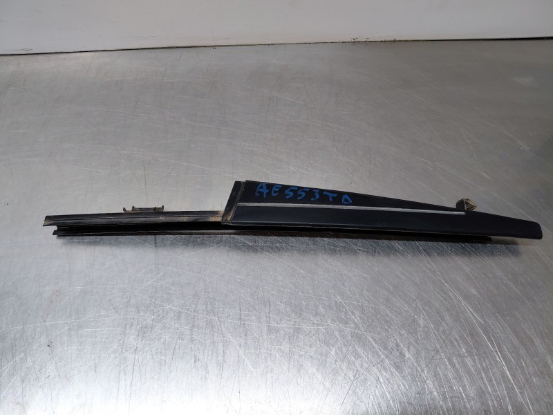 Recambio de moldura para nissan terrano ii (r20) 2.7 tdi 4wd referencia OEM IAM 822340F610  