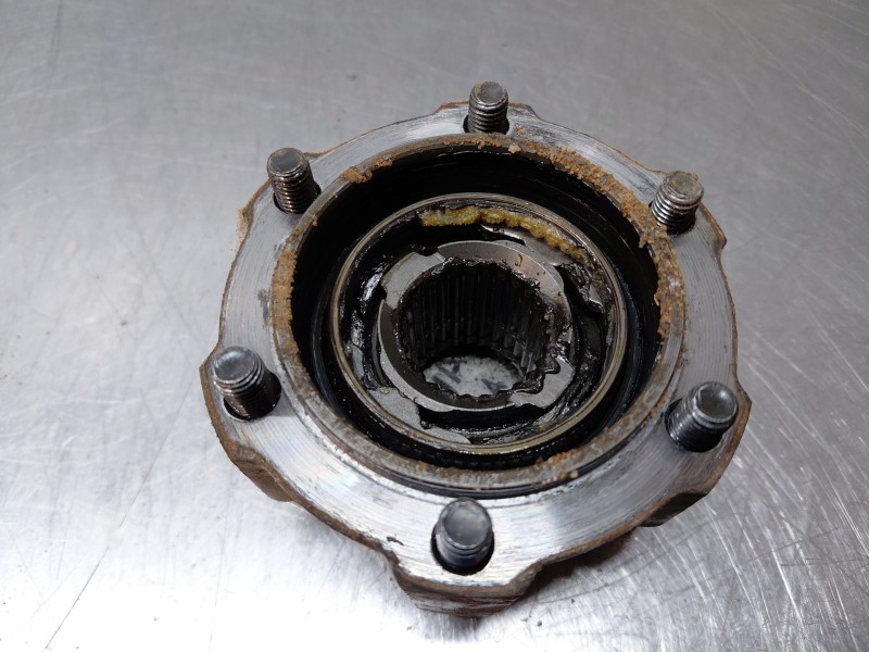 Recambio de cubos de bloqueo para nissan terrano ii (r20) 2.7 tdi 4wd referencia OEM IAM 402600F000  
