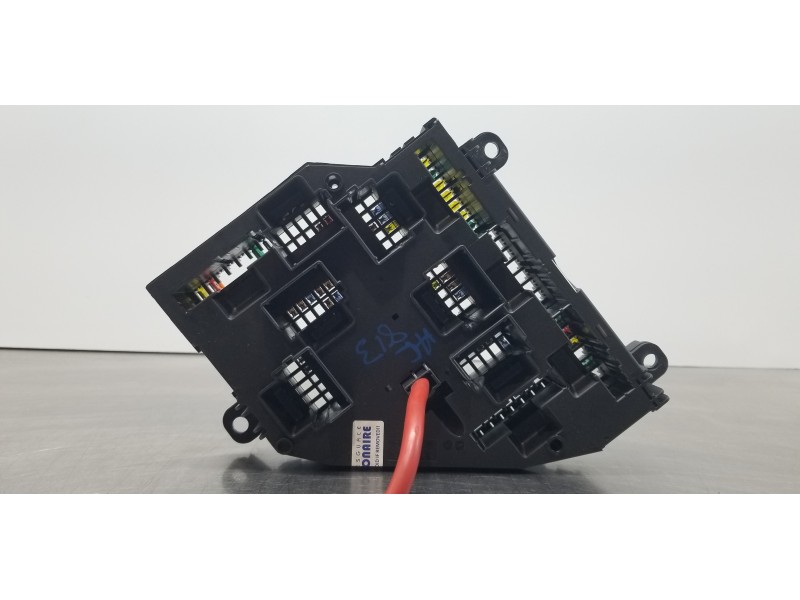 Recambio de caja reles / fusibles para bmw x3 (f25) xdrive 20d referencia OEM IAM 9210860 61149210860 
