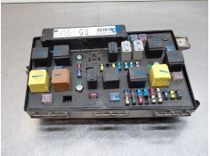 Recambio de caja reles / fusibles para opel zafira / zafira family b (a05) 1.9 cdti (m75) referencia OEM IAM 13206748  