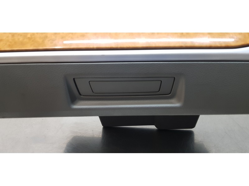 Recambio de guantera para chrysler grand voyager limited referencia OEM IAM 1LE481DSAA  