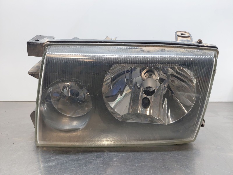 Recambio de faro izquierdo para nissan terrano ii (r20) 2.7 tdi 4wd referencia OEM IAM 260600X000  