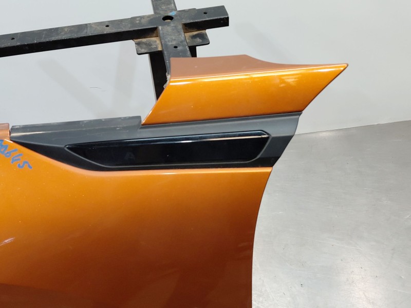 Recambio de aleta delantera izquierda para peugeot 2008 (p2) bluehdi referencia OEM IAM   