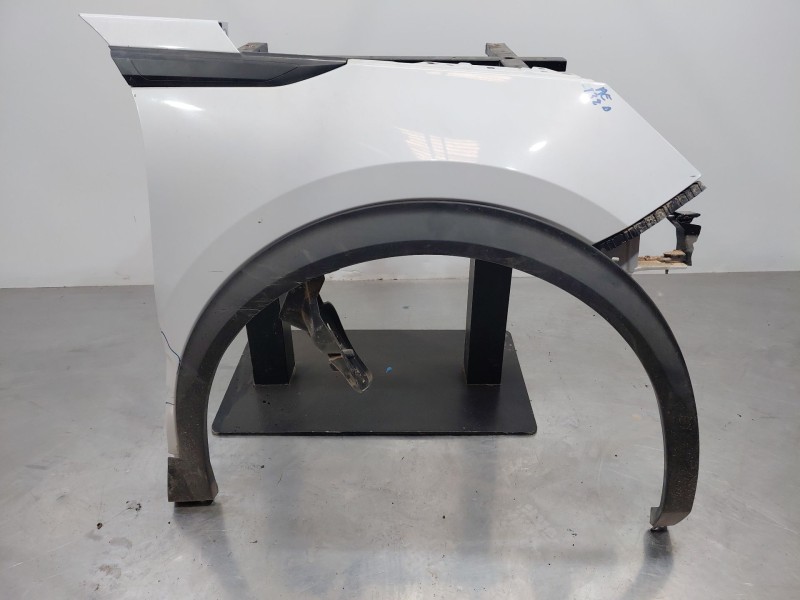 Recambio de aleta delantera derecha para peugeot 2008 (p2) allure referencia OEM IAM 9825439080  