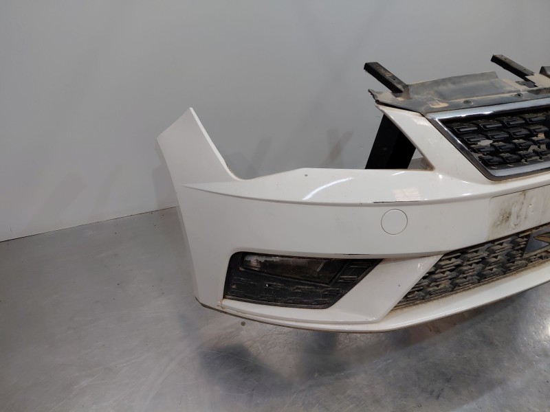 Recambio de paragolpes delantero para seat leon (5f1) style referencia OEM IAM 5F0807221RGRU 5F0807221R 