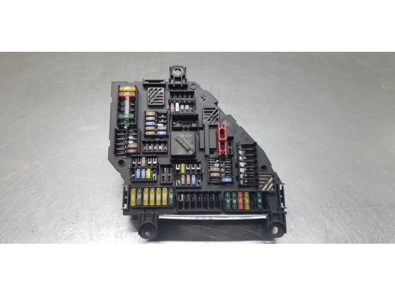 Recambio de caja reles / fusibles para bmw x3 (f25) xdrive 20d referencia OEM IAM 9210860 61149210860 