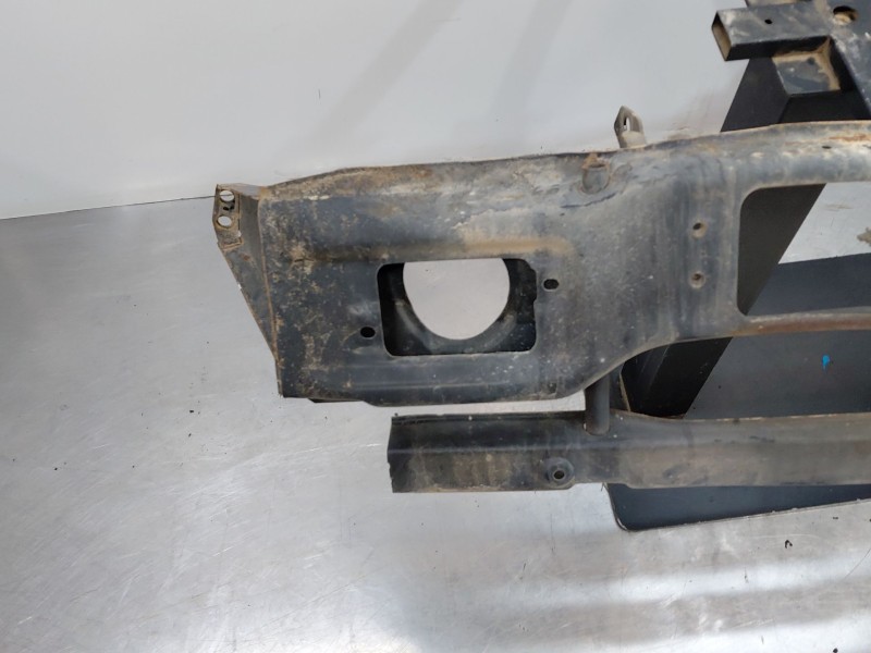 Recambio de refuerzo paragolpes delantero para nissan terrano ii (r20) 2.7 tdi 4wd referencia OEM IAM 620300X83A  