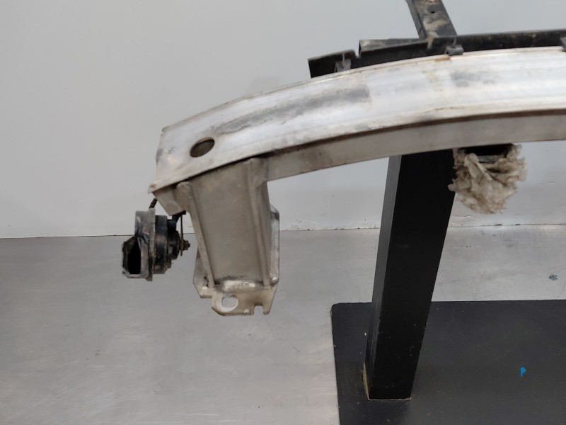 Recambio de refuerzo paragolpes delantero para audi q3 (8ub, 8ug) 2.0 tdi quattro referencia OEM IAM 8U0807109C  