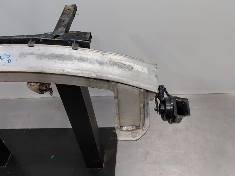 Recambio de refuerzo paragolpes delantero para audi q3 (8ub, 8ug) 2.0 tdi quattro referencia OEM IAM 8U0807109C  