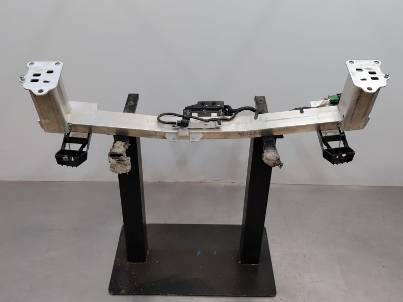 Recambio de refuerzo paragolpes delantero para peugeot 2008 (p2) allure referencia OEM IAM   