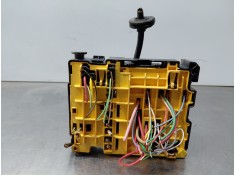 Recambio de caja reles / fusibles para peugeot 2008 (p2) allure referencia OEM IAM    2