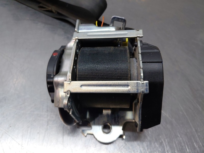 Recambio de cinturon seguridad trasero derecho para peugeot 2008 (p2) allure referencia OEM IAM   