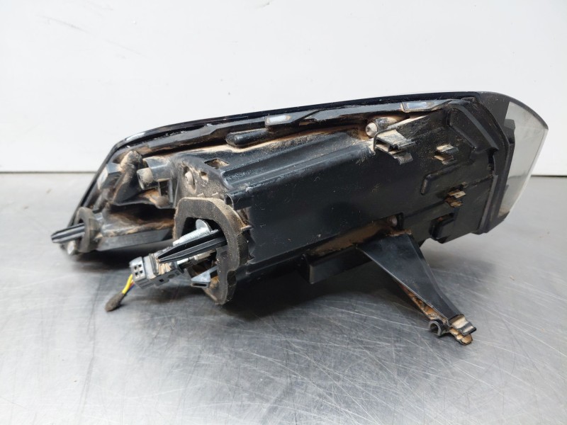 Recambio de piloto trasero derecho para peugeot 2008 (p2) allure referencia OEM IAM   