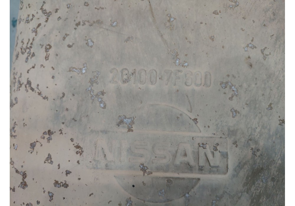 Recambio de silenciador trasero para nissan terrano ii (r20) 2.7 tdi 4wd referencia OEM IAM 201007F654 201007F600 