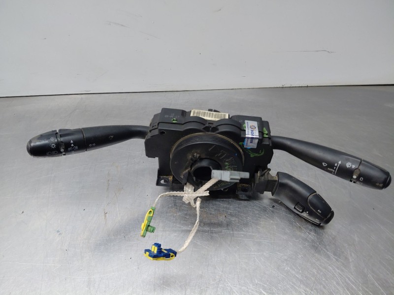 Recambio de mando multifuncion para peugeot 206 hatchback (2a/c) 1.6 16v referencia OEM IAM 6242C3 96511179XT 
